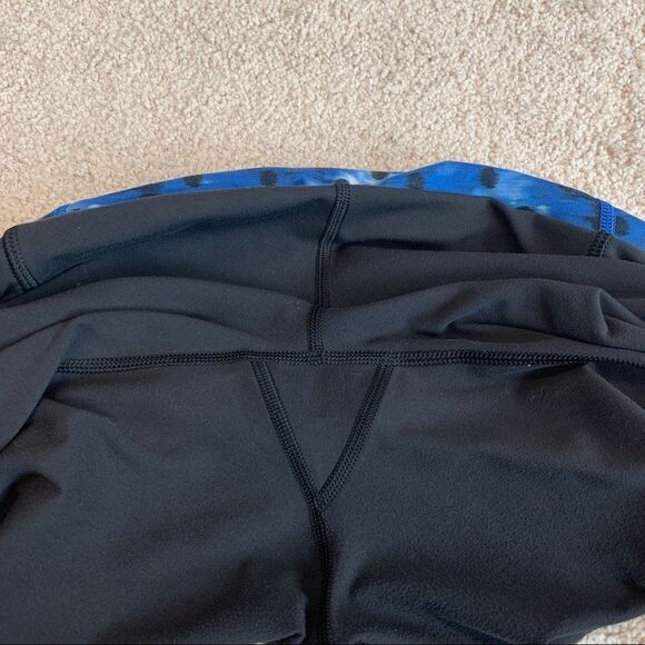 LULULEMON black capris blue polkadot waistband Sz 6 - Picture 4 of 6